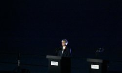 Anzak askerler Gelibolu'da 'Şafak Ayini' ile anıldı