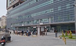 Ataşehir'de ortaokul kantininde zehirlenme iddiası; 26 öğrenci hastaneye kaldırıldı