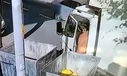 Avcılar'da kamyondan telefon hırsızlığı kamerada