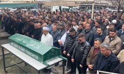 Baba ve 2 çocuğunun öldüğü kazada yaralanan anne de 18 gün sonra yaşam savaşını kaybetti