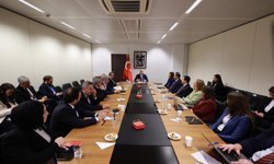 Bakan Bolat, Brüksel Başkent Bölgesi Başbakanı Dillies ile bir araya geldi / Ek bilgi ve fotoğrafla