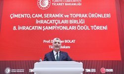 Bakan Bolat: Hürmüz'den gidemeyen ürünler boru hatları ve karayoluyla taşınacak