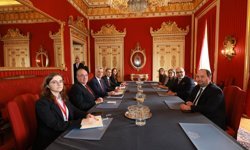 Bakan Bolat, Lizbon'da Portekiz Altyapı ve Konut Bakanı Luz ile bir araya geldi