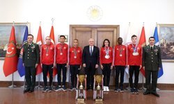 Bakan Güler, TSK Spor Gücü personeli ile bir araya geldi