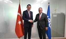 Bakan Kurum, COP26 Başkanı Sharma ile görüştü