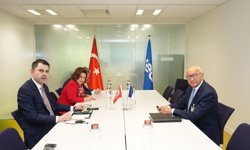 Bakan Kurum, Fransa'da