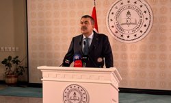 Bakan Tekin: Dijital dünyada çocuklarımızı hedef alan riskleri yapay zekayla izleyeceğiz