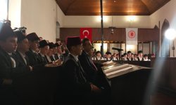 Bakan Tekin, öğrencilerle 1'inci TBMM'ye yürüdü