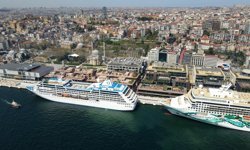 Bakan Uraloğlu: Kruvaziyer yolcu sayısı son 16 yılın en yüksek seviyesinde