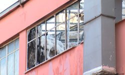 Başakşehir'de geri dönüşüm tesisinde çıkan yangın söndürüldü