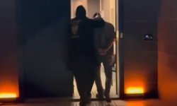 Başakşehir'de kuyumcuya soygun girişimi kamerada