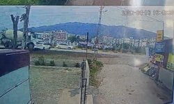 Beton mikseri, otomobili metrelerce sürükledi