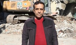 Bina yıkılınca, bitişikteki apartmanın bazı odalarının duvarının yapılmadığı ortaya çıktı