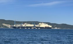 Boru döşeme gemisi, Çanakkale Boğazı'ndan geçti