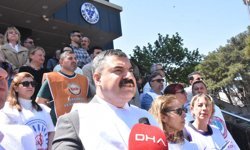 Buca Belediyesi'nde memurlar eylemde: Haber gelmezse yarın iş bırakacağız