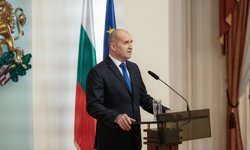 Bulgaristan'da eski Cumhurbaşkanı Radev sandıktan birinci çıktı