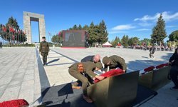 Çanakkale Kara Savaşları'nın 111'inci yıl dönümünde şehitler anıldı / Ek fotoğraflar