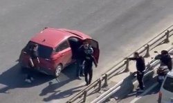 Çekmeköy'de tekmeli yol verme kavgası kamerada