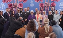 Cemre Çarşısı'nın kapıları iyiliğe açıldı