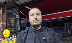 Çocuk parkında kaydırağı yaktılar; olay kamerada