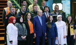 Cumhurbaşkanı Erdoğan: İşçinin, emekçinin, çalışanların aleyhine hiçbir adım atmayız / Ek Fotoğraflar