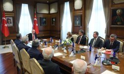 Cumhurbaşkanı Erdoğan, Türk Demokrasi Vakfı heyetini kabul etti