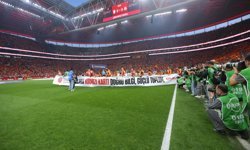 Derbi maçta 'Dezenformasyona Kırmızı Kart' mesajı