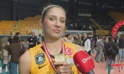 Derya Cebecioğlu: VakıfBank'a bu şekilde veda ettiğim için çok mutlu ve gururluyum