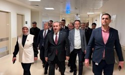 Destici, kaza geçiren Kaymakam Kurt'u hastanede ziyaret etti