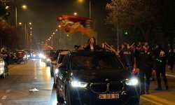 Edirne ve Tekirdağ'da Galatasaray taraftarları galibiyeti kutladı