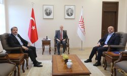 Eğitim-Bir-Sen Genel Başkanı Ali Yalçın, YÖK Başkanı Erol Özvar'ı ziyaret etti