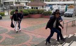 Ehliyet sınavı için kopya düzeneği kuranlara suçüstü; 5 gözaltı