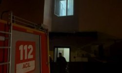 Elektrikli sobadan çıkan yangında anne ile 6 aylık bebeği dumandan etkilendi