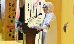 Emine Erdoğan, Rami Çocuk ve Sanat Bienali'nin açılışına katıldı