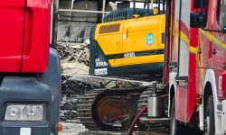 Fabrikadaki yangınının neden olduğu hasar havadan görüntülendi