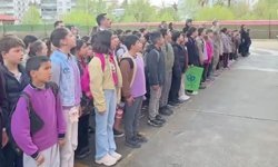 Gaziantep'te öğrenciler öğretmenleri için koreografi hazırladı