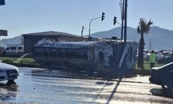 Gaziantep'te tankerin devrildiği kaza kamerada