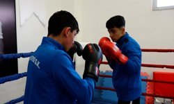 Genç boksör Kurtay Şipal, olimpiyat hayali için Senegal yolcusu