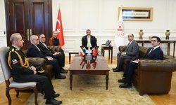 İçişleri Bakanı Çiftçi, İran'ın Ankara Büyükelçisi Zadeh'i kabul etti