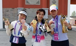 İnsansı robot yarı maratonda dünya rekorunu kırdı