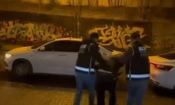 Interpol tarafından 'Kırmızı Bültenle' aranan altın kaçakçısı İstanbul'da yakalandı