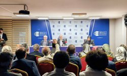 İran Büyükelçisi Zadeh: Savaşı geçici bir askeri çatışma olarak değerlendirmemeliyiz