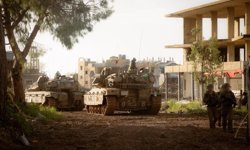 İsrail ordusu, Lübnan'da Hizbullah'a ait bina ve altyapıları imha ettiğini açıkladı