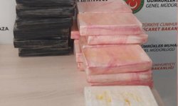 İstanbul Havalimanı'nda yer hizmetleri aracıyla kokain kolilerinin sevkiyatı kamerada