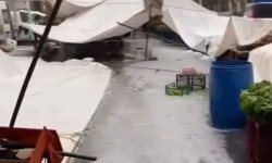 İstanbul'da dolu etkili oldu; yollar beyaza büründü