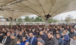 İstanbul'da Kahramanmaraş'taki okul saldırısında hayatını kaybedenler için gıyabi cenaze namazı kılındı