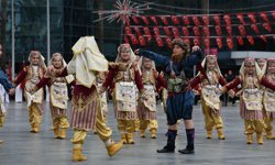 İzmir'de 23 Nisan coşkusu