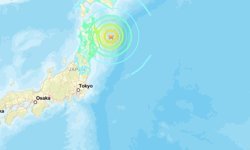 Japonya'da 7.4 büyüklüğünde deprem