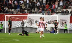 Karşıyaka'da Cicibaş'tan özür ve devam sinyali