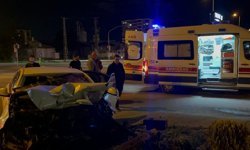 Kayseri'de iki otomobil çarpıştı: 4 yaralı